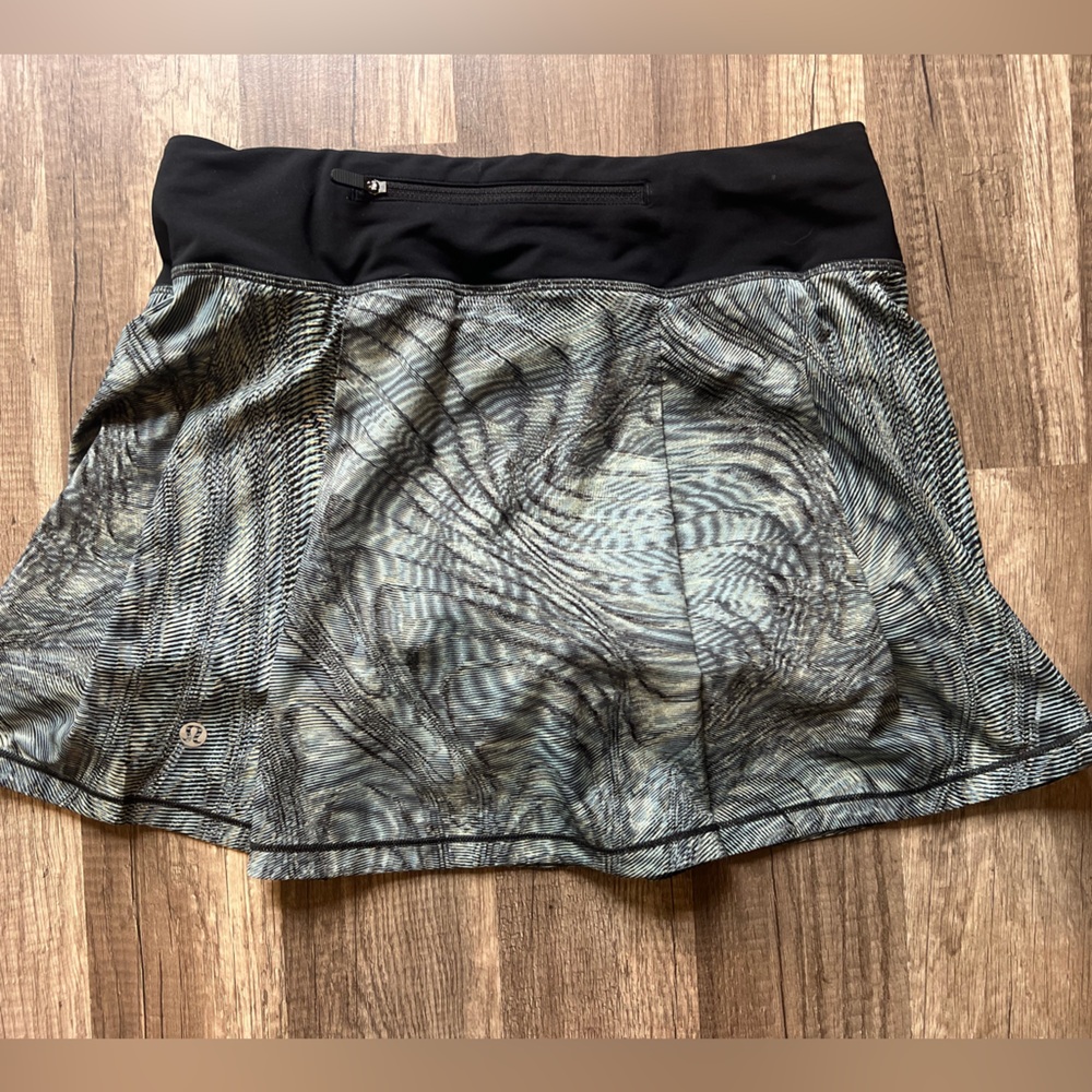 Lululemon Pace Rival Skirt (Tall) size 4 women’s green black - Picture 5 of 7